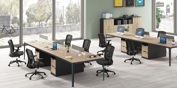 抓住年輕人的心，辦公室家具搭配很講究